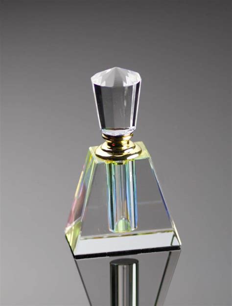 china crystal perfume bottle manufacturers